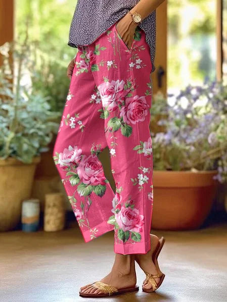 Jacqueline  | Relaxed Fit Rose Print Trousers